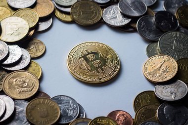 Farklı ülkelerin para daire Merkezi'nden Bitcoin