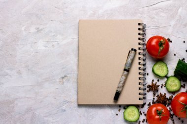 Taze sebze, domates, salatalık, baharat, gıda için not etmek 