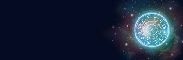 Yıldızlı Gökyüzünün Arka Planında Zodyak Işareti Olan Bir Astrolojik Çember — Stok fotoğraf