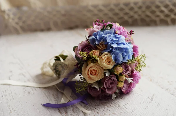 Bouquet de mariage de belles fleurs — Photo