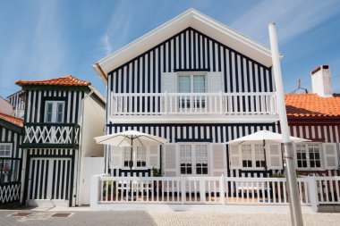 renkli evler costa nova, aveiro, Portekiz