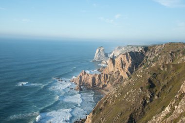 Cabo da Roca (Cape Roca) Batı Portekiz Atlantik kıyılarının görünümü