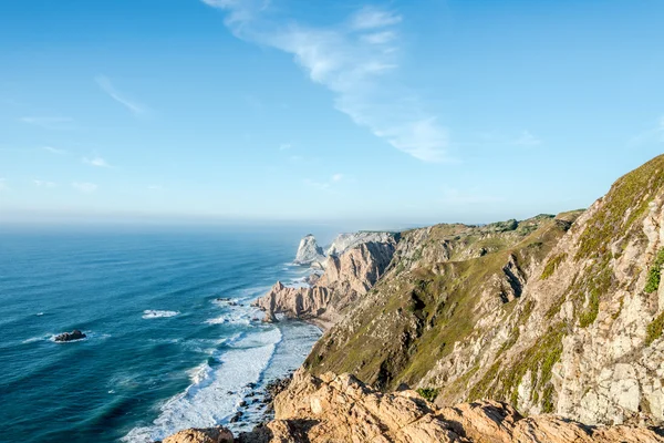 Cabo da Roca (Cape Roca), Portekiz, anakara Avrupa'nın en batıdaki nokta görünümünü.