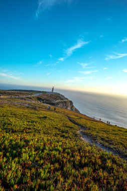 Cabo da Roca (Cape Roca), Portekiz, anakara Avrupa'nın en batıdaki nokta görünümünü.
