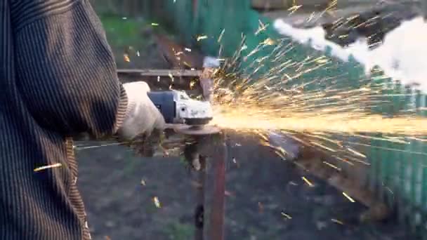 앵글 그 라인 더 불꽃 오래 된 금속 — 비디오