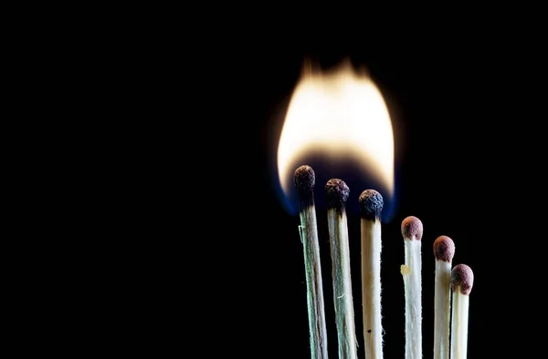 Partidos sobre fondo oscuro — Foto de Stock