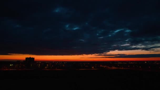 Taymlaps ciudad amanecer campo — Vídeos de Stock