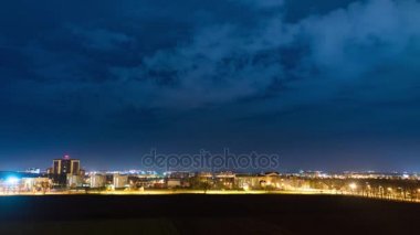Timelapse gece şehir gökyüzü
