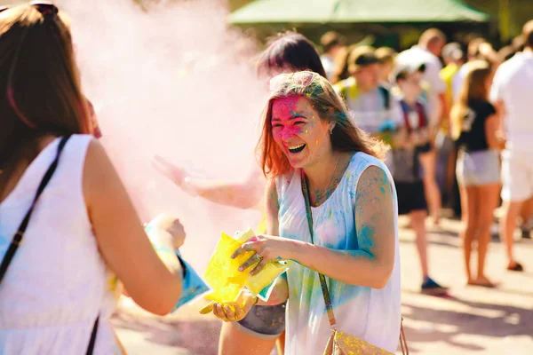 Boya boya holi
