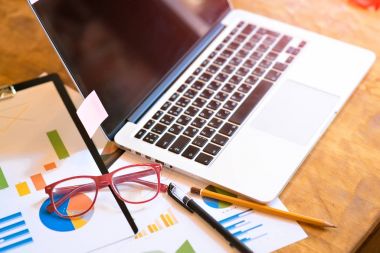 Dizüstü gözlük tablo