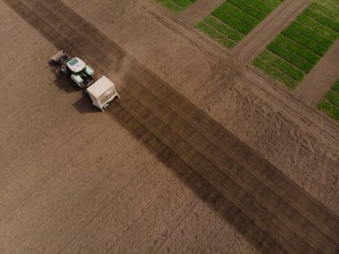 Tohum kolza çekici seçim alanı hava görüntüsü