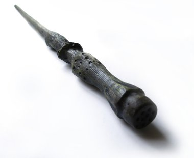 Beyaz arkaplan ile sihirli değnek