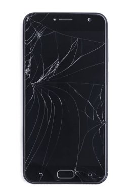Kırık kırılmış siyah akıllı telefonun beyaz arka planda izole edilmiş üst görüntüsü. Siyah ekranda beyaz çatlaklar var. Stres konsepti, gerginlik, dikkatsizlik, aletlerin tamiri..
