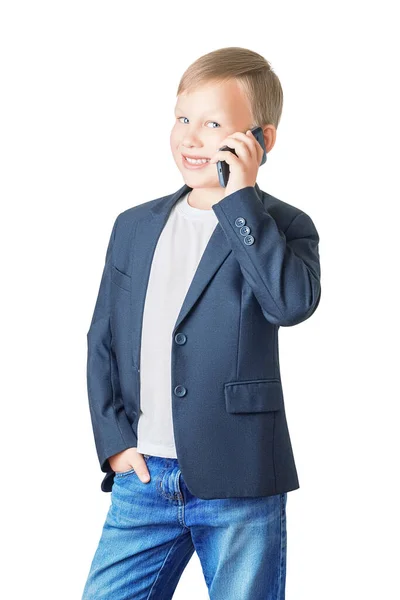 Przystojny Stylowy Europejski Uśmiechnięty Chłopiec Kurtce Shircie Dżinsach Patrzący Obiektyw — Zdjęcie stockowe