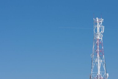 Kule iletişim gökyüzü ufuk.