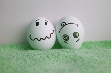 Komik goosebumps yüzler kavramı ile yumurtalar