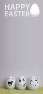 Yüzleri boyalı yumurta