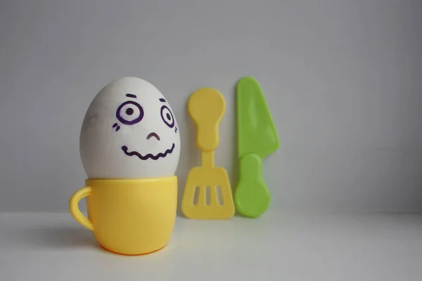 Eggs with face. Concept of fear — Stock Photo, Image