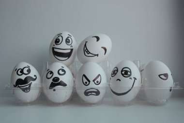 Yumurta Paskalya beyaz grubunda bir şeffaf