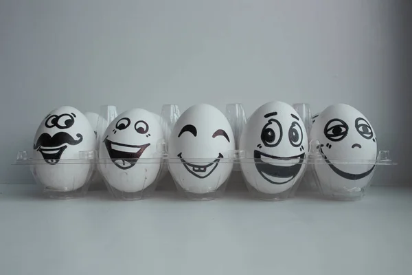 Huevos de Pascua en grupo blanco — Foto de Stock