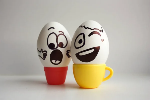 Yumurta yüz. Neşeli kahvaltı şirket. Tasarımınız için fotoğraf — Stok fotoğraf