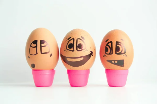 Vidám három barátok, barna tojás tojás — Stock Fotó