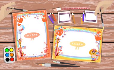 Fotoğraf çerçevesi masanın üzerinde. Yatay ve dikey