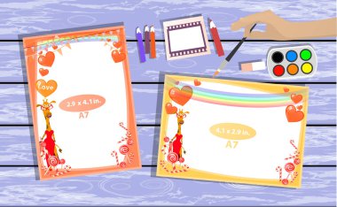 Fotoğraf çerçevesi masanın üzerinde. Yatay ve dikey