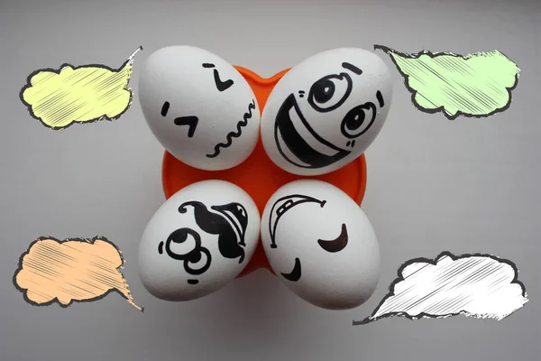 Eier mit einem niedlichen Gesicht. Foto — Stockfoto