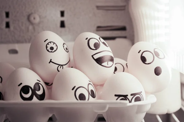 Aydınlanma kavramı. Yüz yumurta — Stok fotoğraf