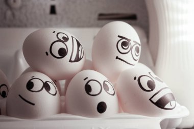 Fikirler aydınlatıcı kavramı. Yumurta