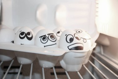 Sağlıklı dişler kavramı. Yüz yumurta