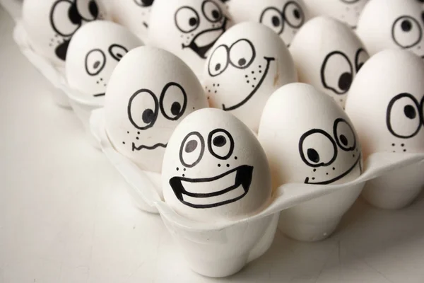 Collectieve concept. vrolijke eieren — Stockfoto