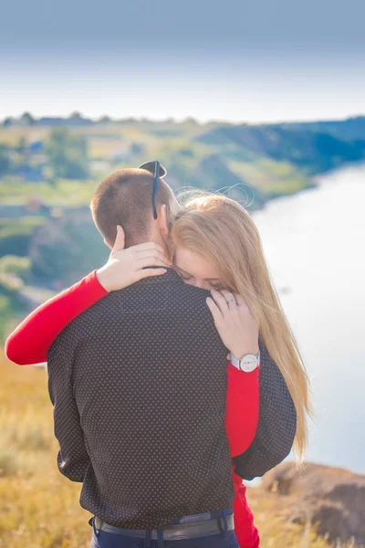 Mann Und Frau Verliebtes Paar Liebesgeschichte Der Natur — Stockfoto