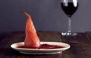 Armut kırmızı şarap 