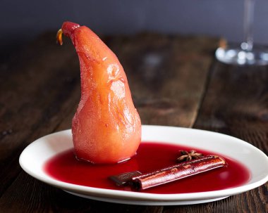 Armut kırmızı şarap 