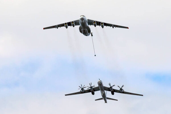 самолеты для заправки в воздухе
