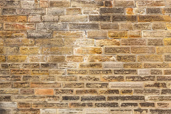 Vieux mur de briques jaunes — Photo