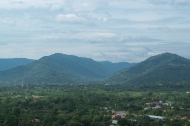 Gökyüzü Dağları ile.
