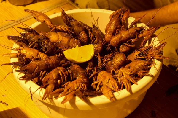 Boiled crawfish on the table in the bowl of night — Stock Photo, Image