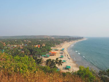 Tepeden Arambol plajına bak, Goa