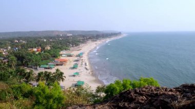 Tepeden Arambol plajına bak, Goa