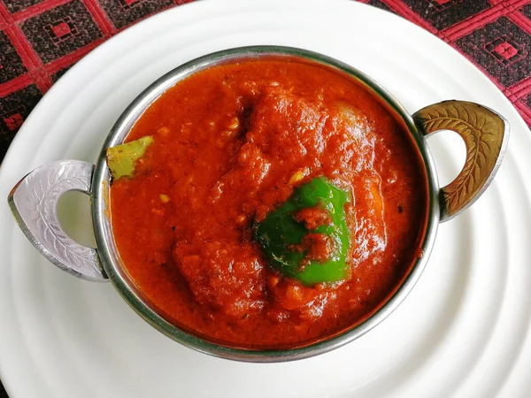 Ayam Tikka Masala Kadai Piring Putih Hidangan India Pedas Yang — Stok Foto