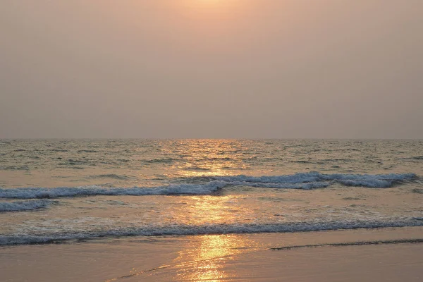 Krásný Západ Slunce Pozadí Moře Pláže — Stock fotografie