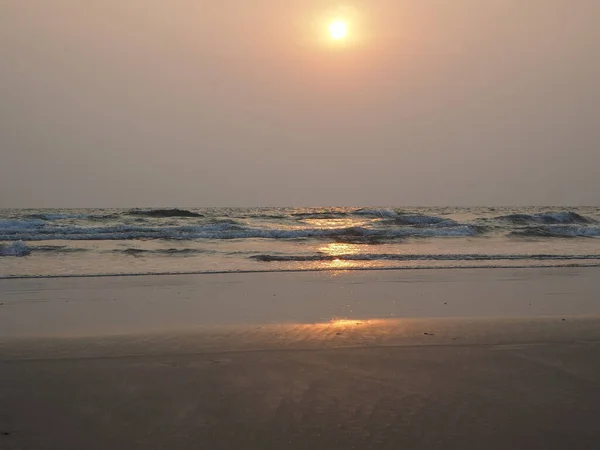Krásný Západ Slunce Pozadí Moře Pláže Létě Koncept Dovolené Dovolené — Stock fotografie