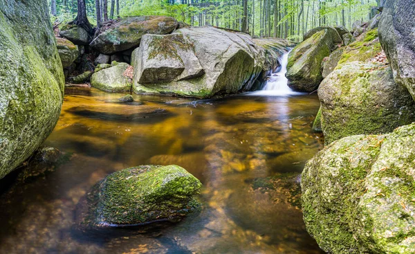 Wasserfall Einem Bach Nordböhmischen Gebirge — Stockfoto