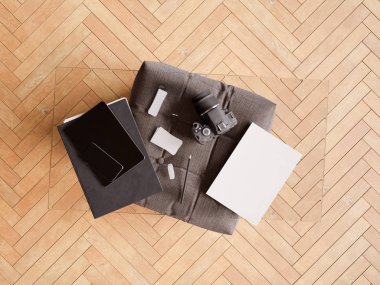 Bir cam tabloda kimlik marka için şablon. 3D çizim