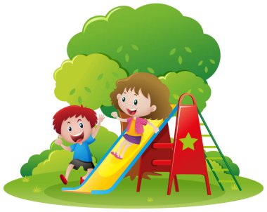 İki çocuk parkta oynarken slayt