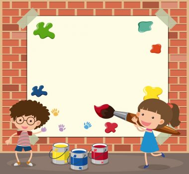 Beyaz kağıt şablonla erkek ve kız boyama