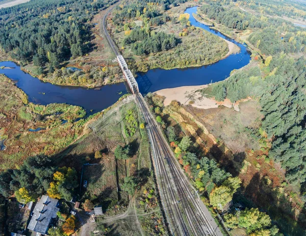 Volchina nehir ve demiryolu Köprüsü